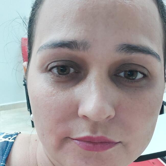 Babysitter in Aparecida de Goiânia: Fabiane