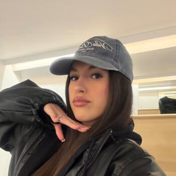 Babysitter in Ganshoren: Merisa