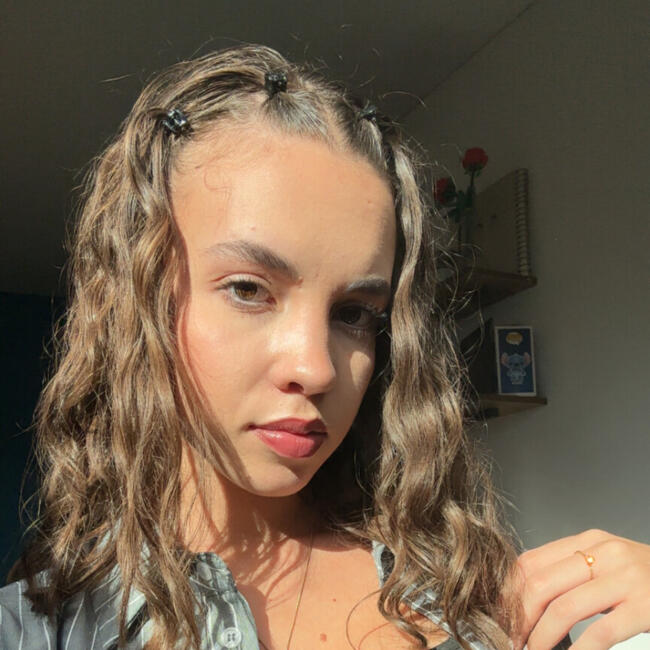 Babysitter in Breteuil: Louna