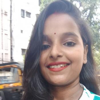 Babysitter in Surat: Anushka