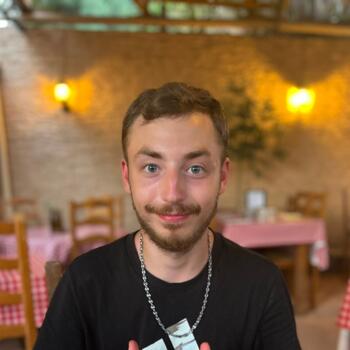 Nounou à Chassieu: Aron
