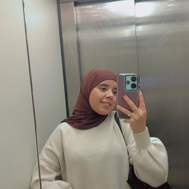 Canguro en Girona: Anisa