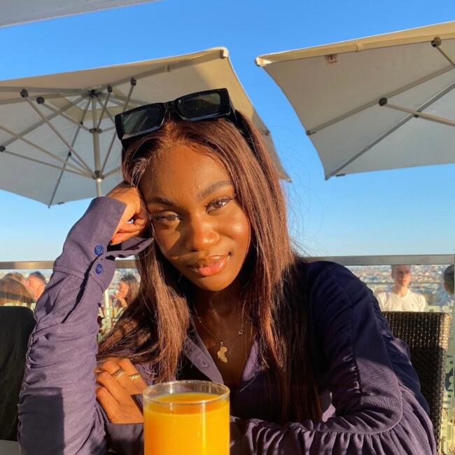 Babysitter in Vienna: Mérvéille