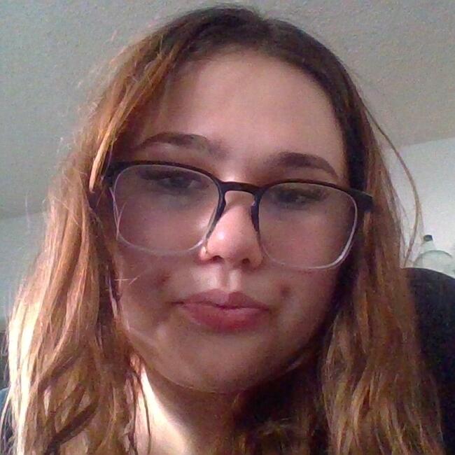 Babysitter in Glendale: Aalayna