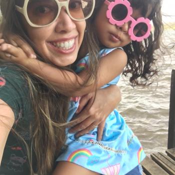 Emprego de babá em Brasília: Renata
