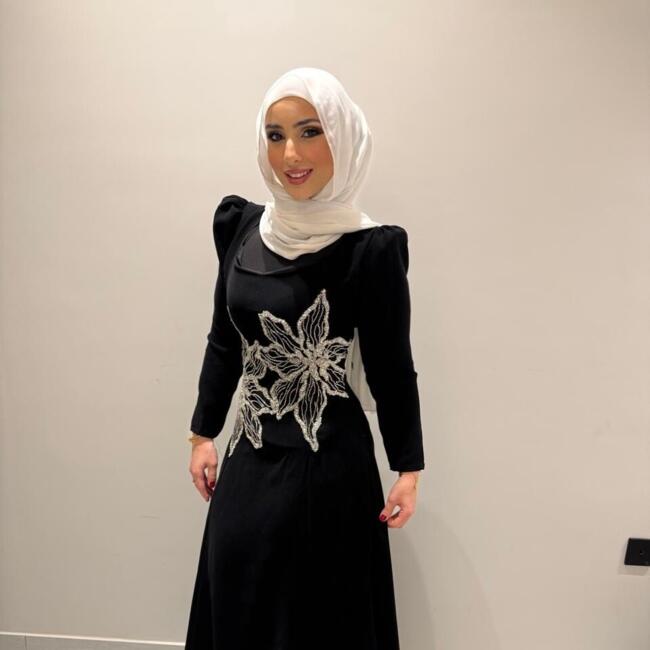 وظيفة جليسة أطفال في عمّان: Minatullah