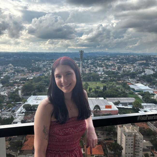 Babá em Curitiba: Lanna