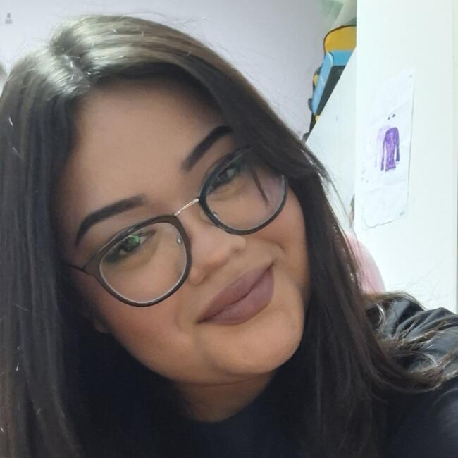 Babysitter in Alagón: Herika juliana