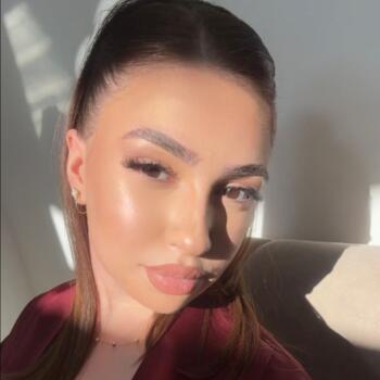 Niñera en Essey-lès-Nancy: Elen