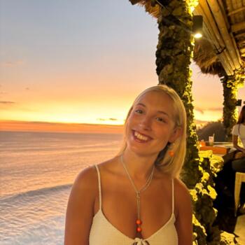 Babysitter in Carrigaline: Isobel