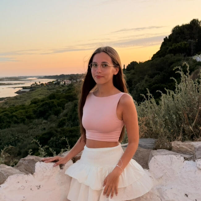 Babysitter in Nogueira: Beatriz