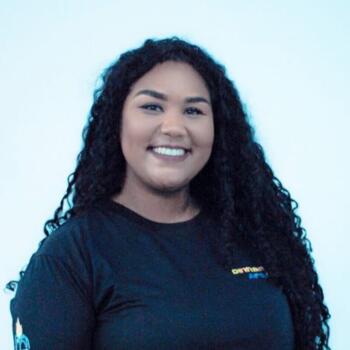 Babysitter in Ponta Grossa: Thainara