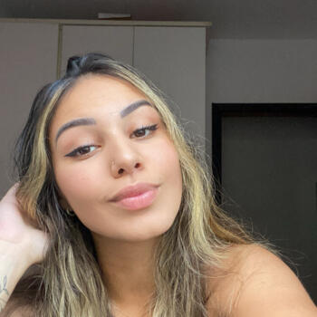 Babysitter in Curitiba: Isis