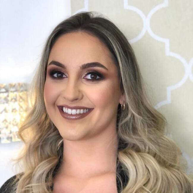 Babysitter in Fortaleza: Priscila