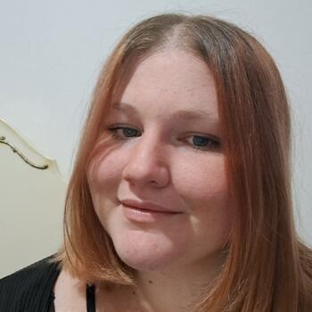 Babysitter in Parys: Justine