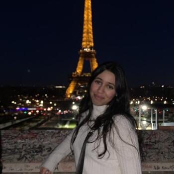 Babysitter in Troyes: Kahina