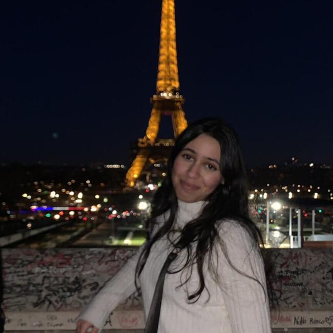 Babysitter in Troyes: Kahina