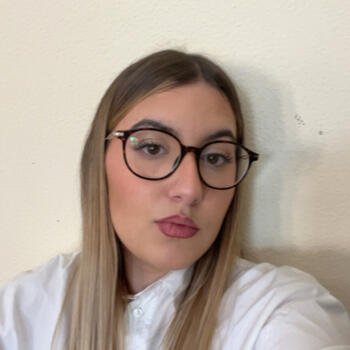 Babysitter in Puebla de Sancho Pérez: Lucia