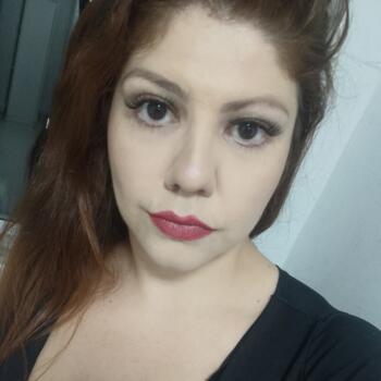 Emprego de babá em Brasília: emprego de babá Danielle