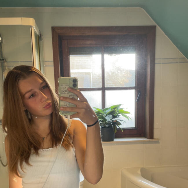 Babysitter in Lokeren: Yana