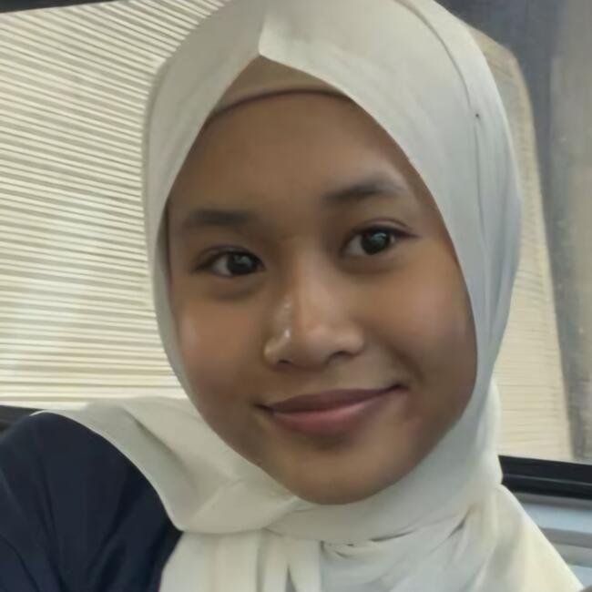 Babysitter in London: Sarah