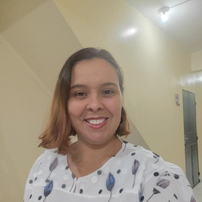 Babá em Manaus: Aline