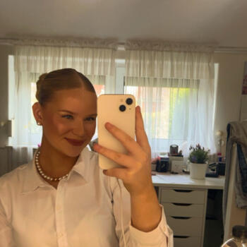 Babysitter in Lübeck: Emily