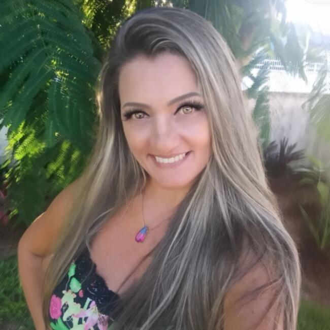 Babysitter in Araranguá: Clau