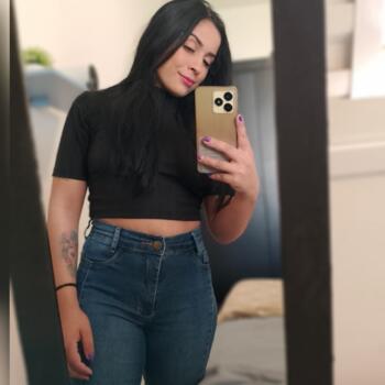Babá em Piracicaba: Larissa