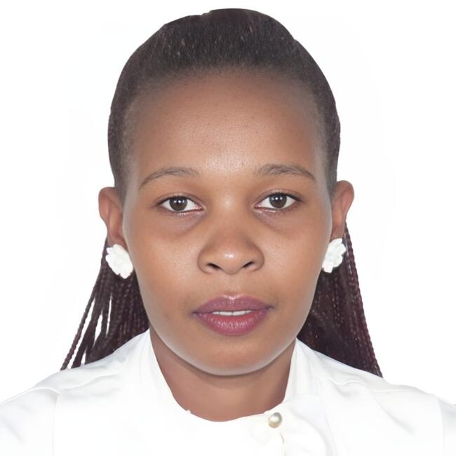 Babysitter in Dubai: Peris