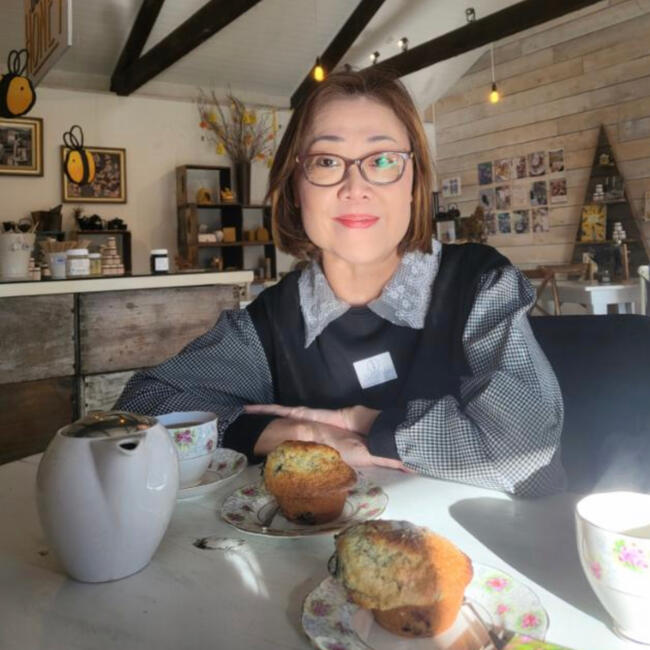 Babysitter in Singapore: Agnes