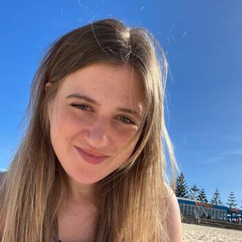 Babysitter in Crawley: Emily