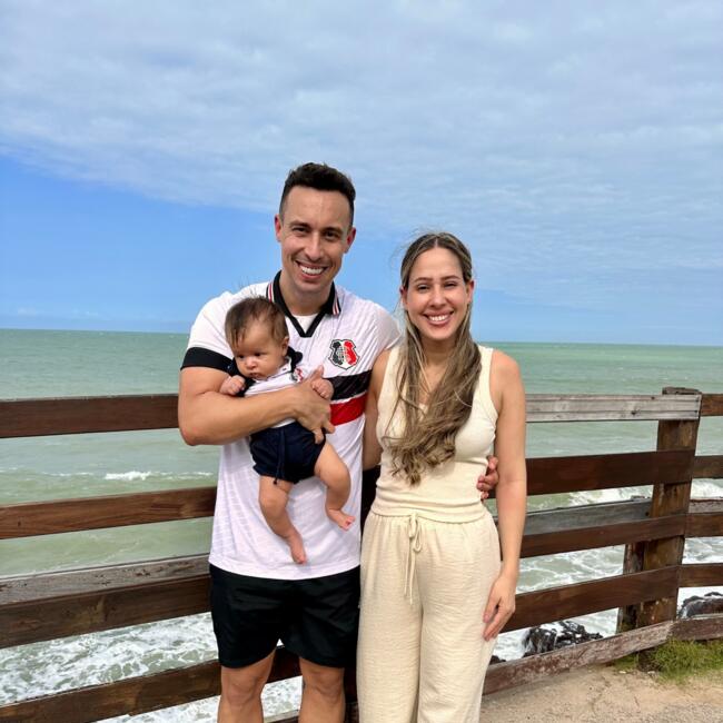 Emprego de babá em Recife: Camila