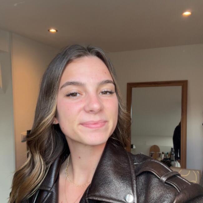 Babysitter in Le Grand-Quevilly: Lucie