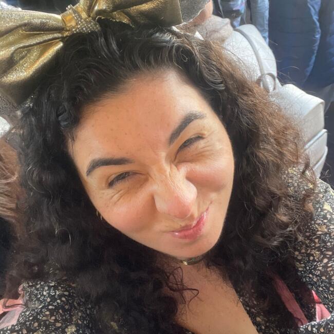 Babysitter in Paris: Emma