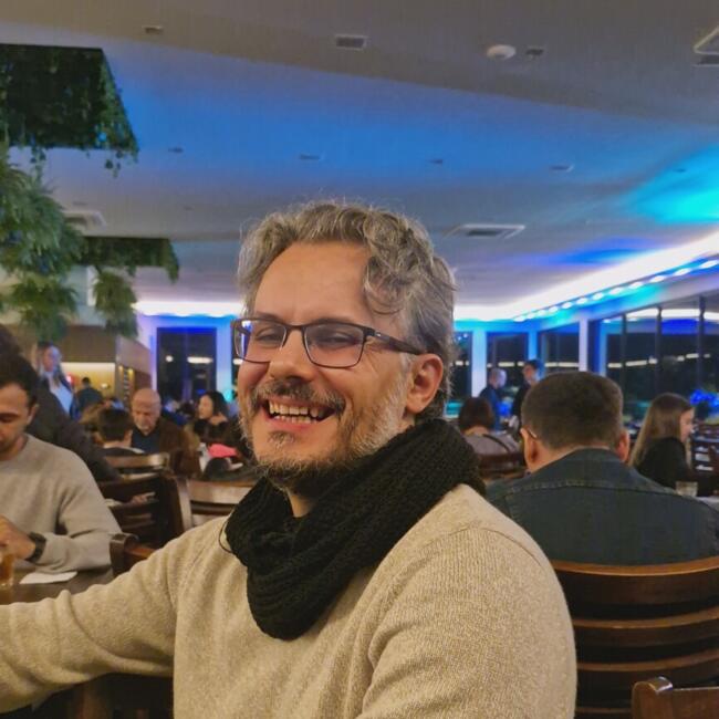 Babysitting job in Santo André: Eduardo