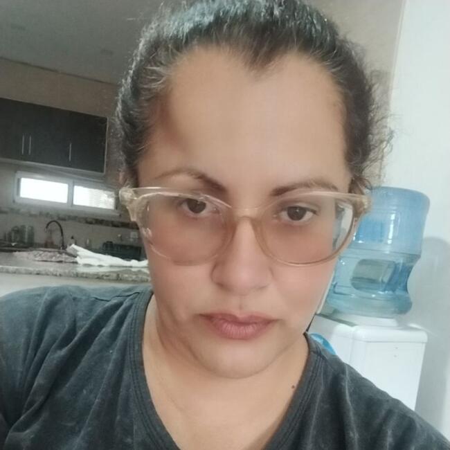 Babysitter in Merlo (Buenos Aires): Yanina lujan
