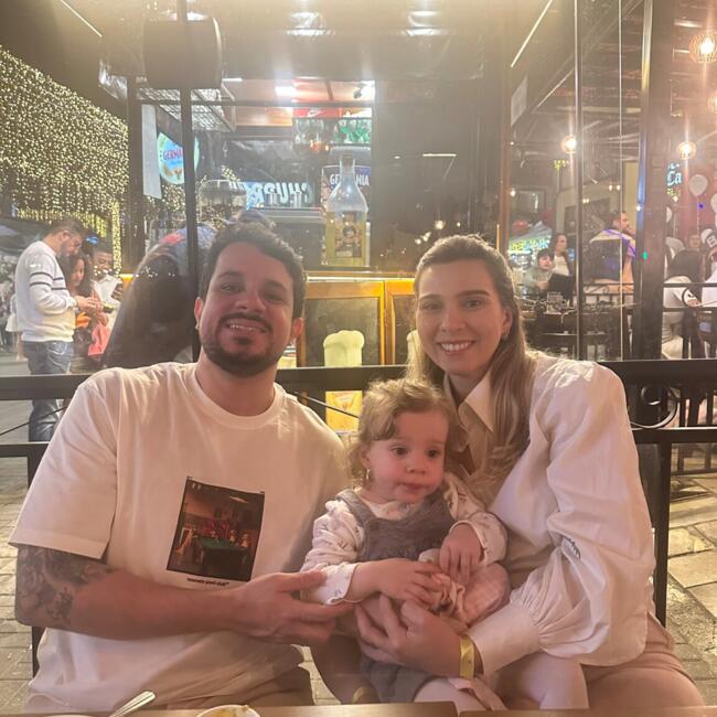 Babysitting job in Niterói: Derick