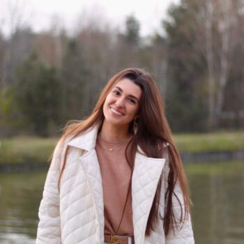 Babysitter in Dilsen-Stokkem: Julie