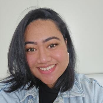 Babysitter em Auckland: SANDRA