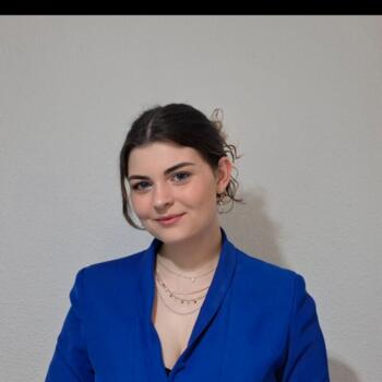 Babysitter in Toulouse: Loélia