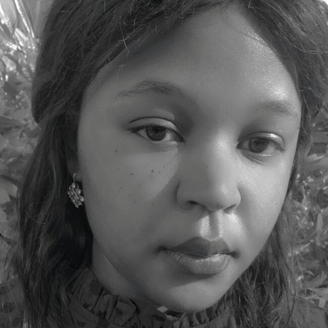 مربية أطفال في دبي: Diana