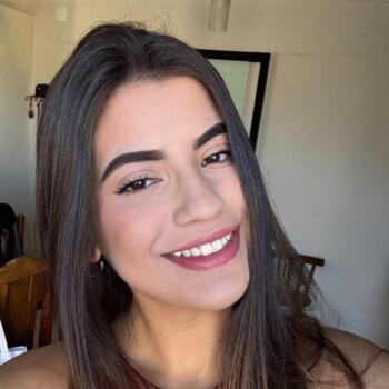 Babysitter in Colombo: Bruna Valeria