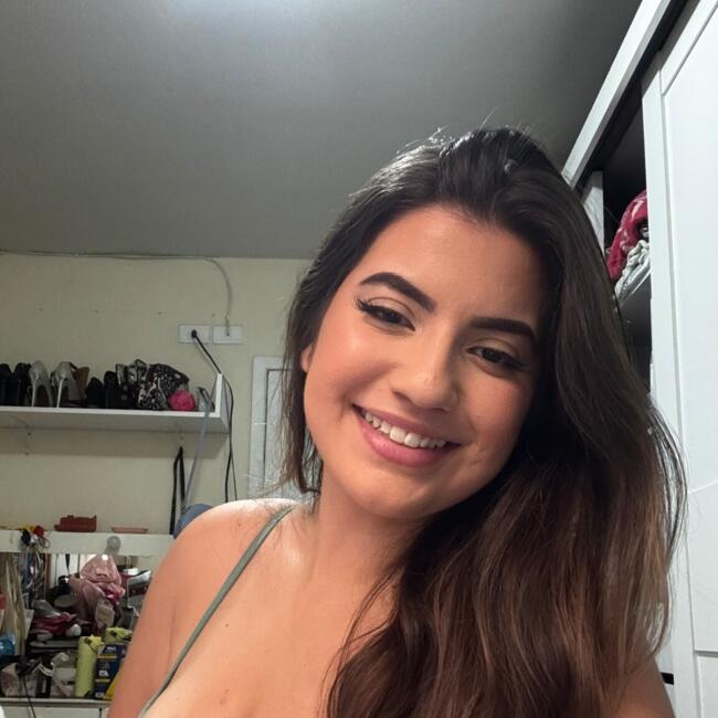 Babysitter in Colombo: Bruna Valeria