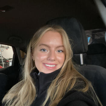 Babysitter in Melbourne: Elysia