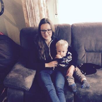Babysitter in Stabroek: Jensine