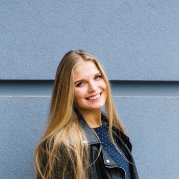 Baby-sitter in Paris: Lucie