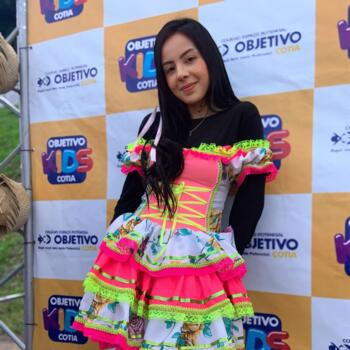 Babysitter Cotia: Nathalia