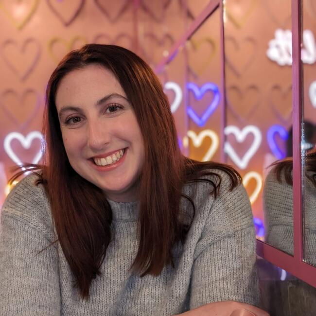 Babysitter in Woking: Katie