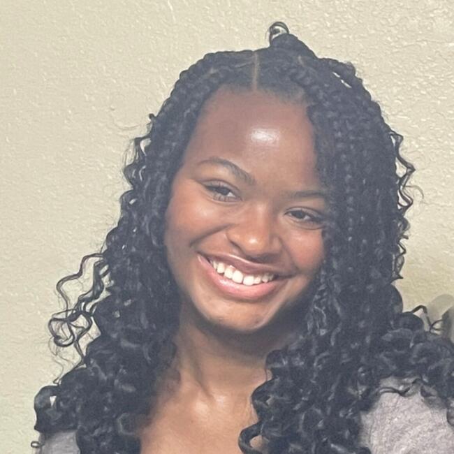 Babysitter in Orlando: McKenzie